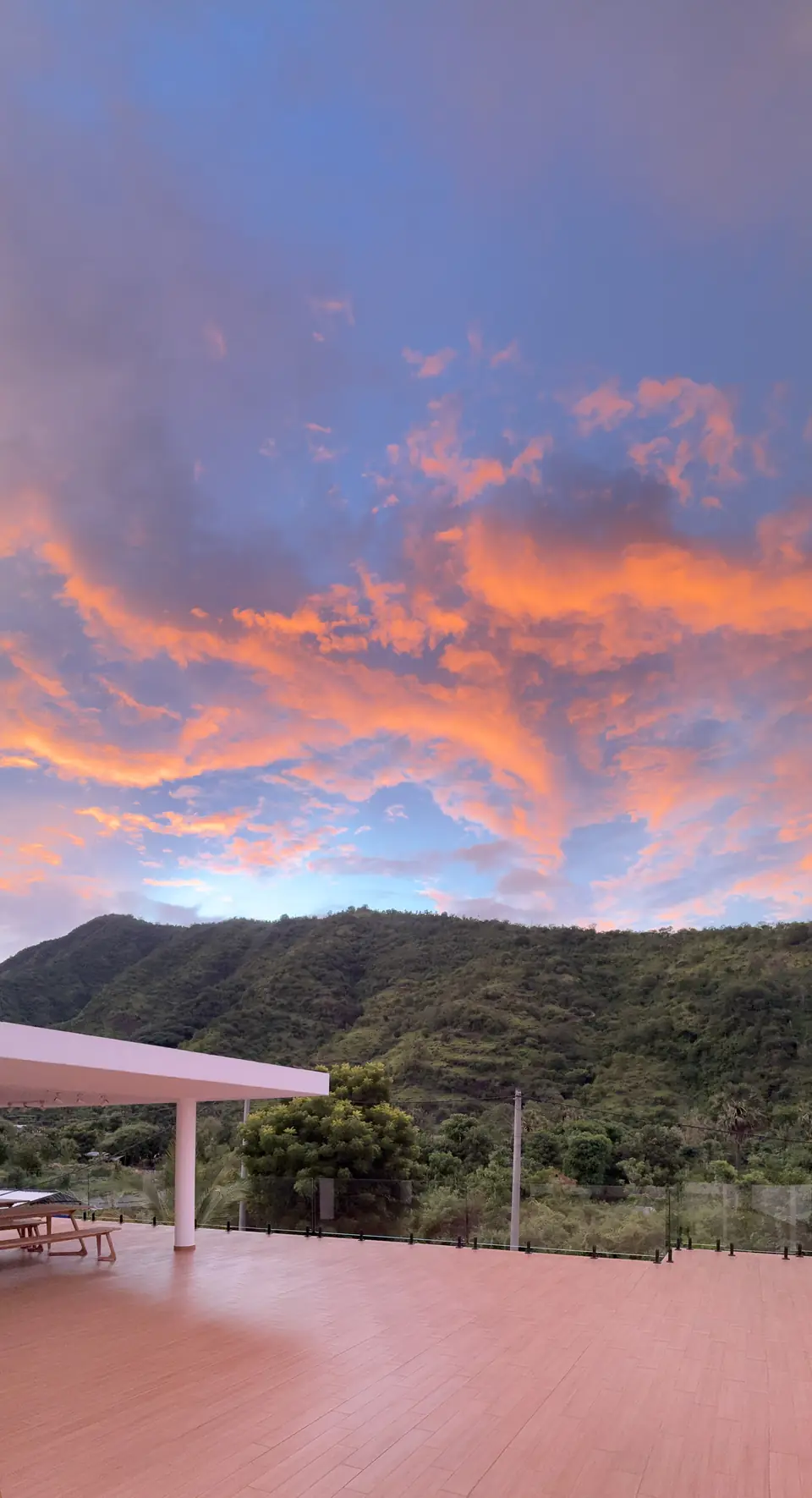 Sunset over the Bunutan Valley from the terrace